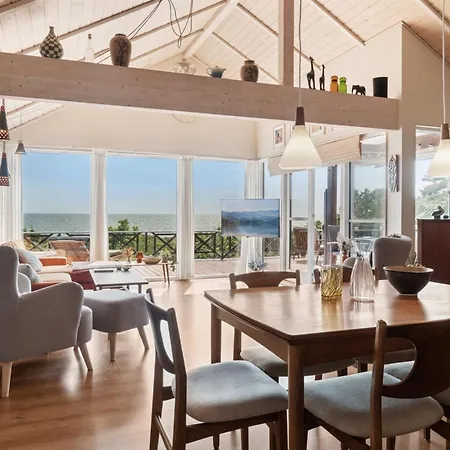 Dom wakacyjny Mariam - 100m From The Sea By Interhome Åkirkeby
