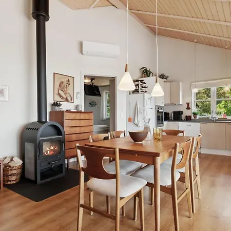 Mariam - 100m From The Sea By Interhome *